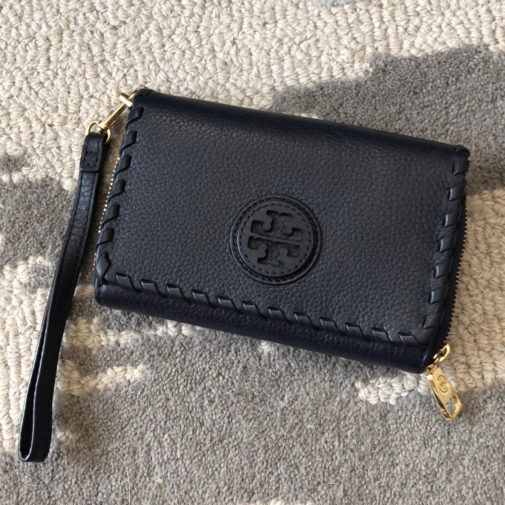 Barely used Tory Burch Wallet